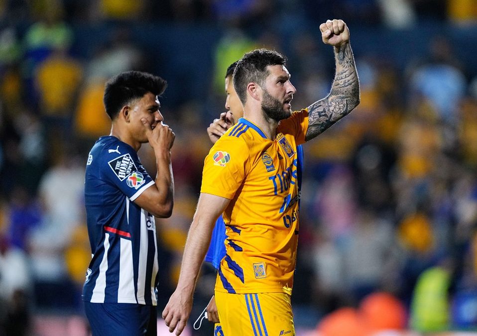 André-Pierre Gignac celebrando su gol en el Clásico Regiomontano 127 / Mexsport