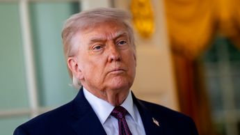 ¿LA MAMÁ DE TRUMP TENÍA UN CRUSH CON EL REY CARLOS? | Viory