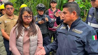 Personal de Protección Civil Estatal continúa con la búsqueda de los integrantes de la familia Peña atrapados en la gruta | PC Estatal
