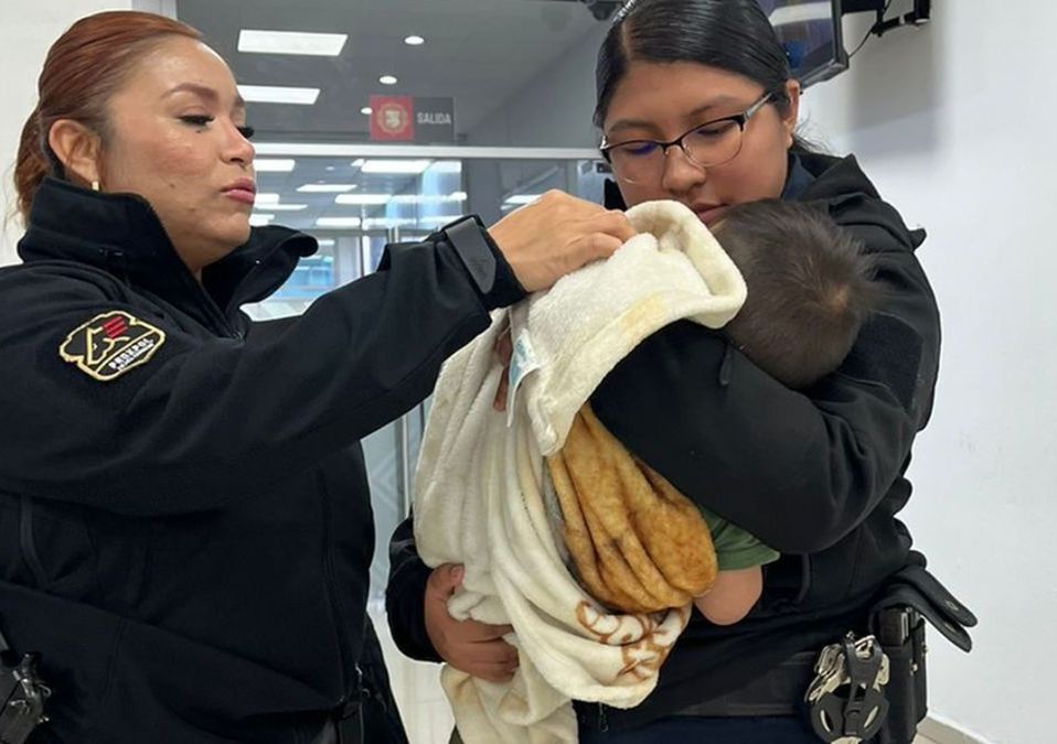 Tras denuncia en redes, autoridades rescatan a bebé y detienen a su madre por violencia familiar en Escobedo.| Especial