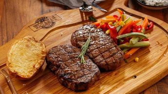 ¿Por qué no está permitido comer carne en Semana Santa? / Telediario
