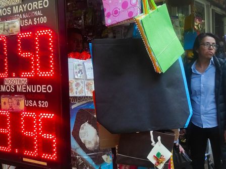 Cada banco ofrece precios del dólar similares | Cuartoscuro