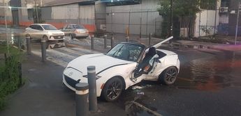 El automóvil convertible marca Mazda había sido robado en el estacionamiento de un centro comercial en San Pedro. | Cortesía