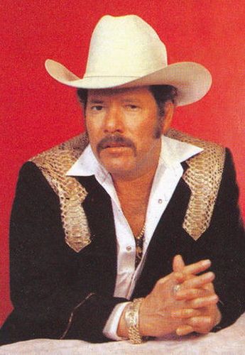 Lalo Mora es uno de artistas más queridos por el público.
