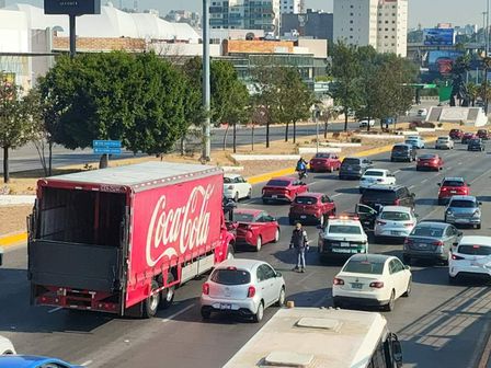 La Ciudad de Puebla es una de las más transitadas del país, sobre todo en horas pico, conoce vías alternas al tráfico/ Agencia Es Imagen