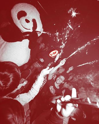 El DBar es un espacio al que varios jóvenes asisten para divertirse / @Dbar