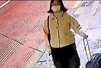 Cámaras captan a mujer que mató a profesor