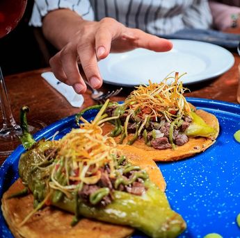 Una gran variedad de platillos típicos se ofrecen en Casa Juárez Saltillo.