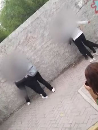 Pelea entre jóvenes alumnas del Conalep. | Cortesía