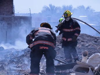 Incendio en Zapopan no dejó víctimas ni lesionados| Bomberos de Zapopan