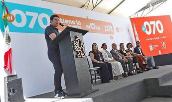 El gobernador Samuel García asistió a un evento oficial relativo al lanzamiento del sistema 070 renovado. | Cortesía