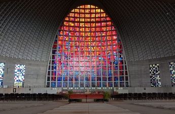 Una de las últimas fases concluidas, fue la colocación de vitrales al interior del recinto. | Santuario de los Mártires