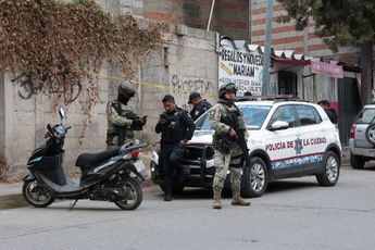 Elementos de la policía municipal y el Ejército quedaron a resguardo de la zona, a la espera de elementos de la FGE / Agencia Es Imagen