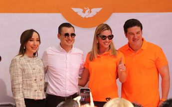 Mariana Rodríguez junto a su esposa Samuel García y a sus compadres Luis Donaldo Colosio y Marilú García. | Leonel Rocha