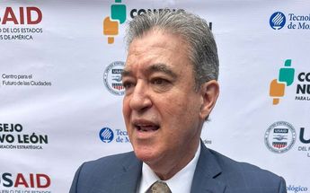 El secretario de Movilidad, Hernán Villarreal dijo que el incremento al transporte público era necesario en Nuevo León. | Sandra González