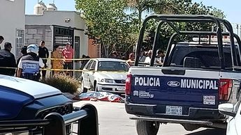 El hombre se encontraba realizando labores de reparación de su vehículo