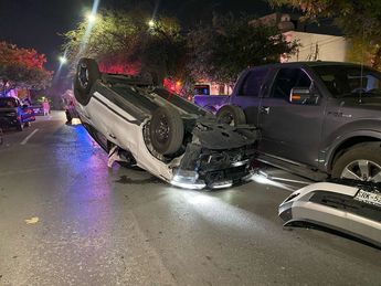 El automóvil terminó impactando a otros tres vehículos que se encontraban estacionados. | Miranda Arias