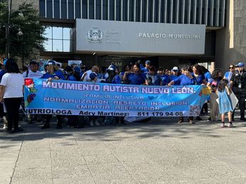 Manifestación para pedir inclusión de personas con trastorno del espectro autista. | Marcela Cuevas