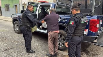 Policías dieron con su domicilio gracias a la identificación que tenía Don Gil. | Telediario Especial