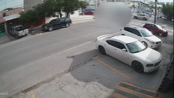 Revelan VIDEO de la tragedia en la que motociclista de 24 años perdió la vida tras impactante accidente en Torreón