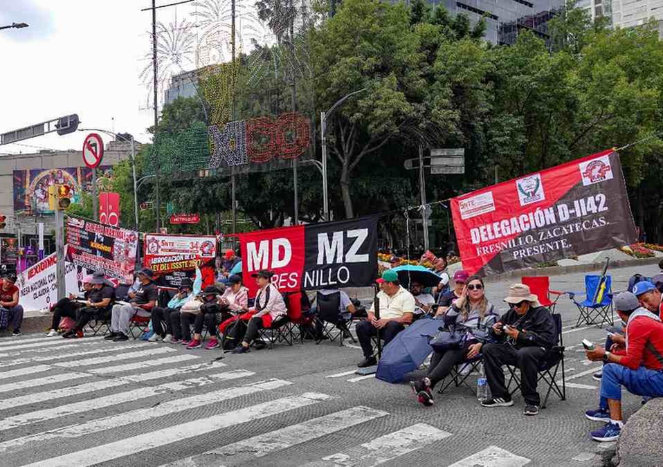 Después de 19 días de protestas, la CNTE anuncia retiro. | Cuartoscuro