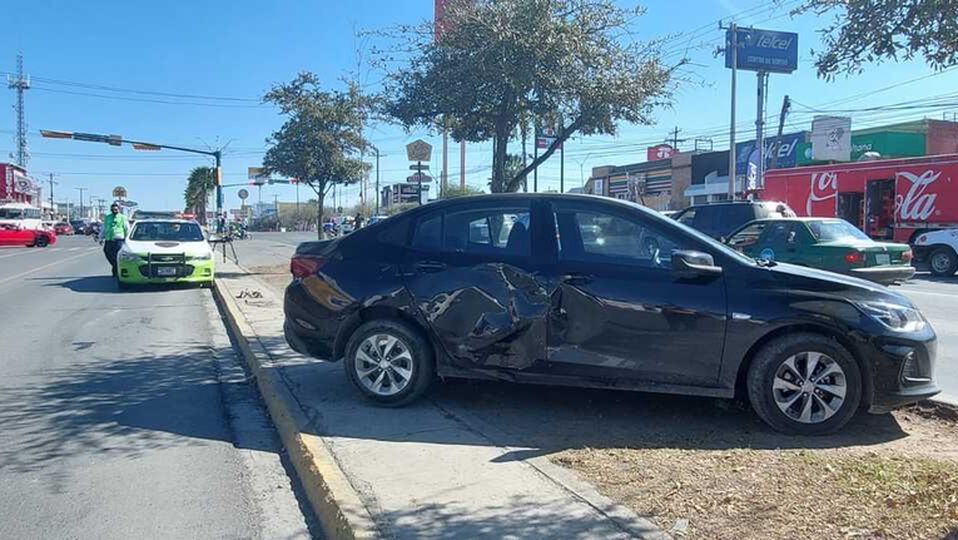 Persecución termina en choque en calles de Guadalupe. / Leyda Estrada