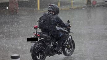 La lluvia en el AMG aumenta el riesgo en conductores de motocicleta | Fernando Carranza