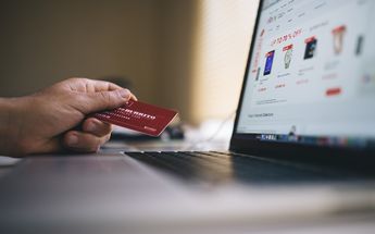 El método de estafa carding incluso roba las claves bancarias de aplicaciones móviles / Pixabay