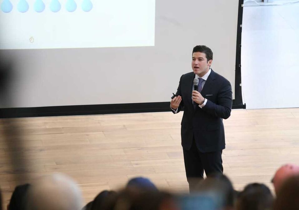 | Jorge López