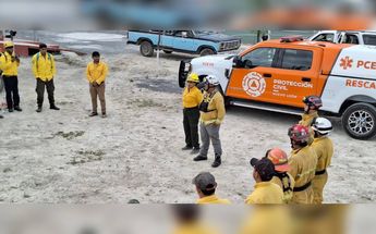 Continúan labores para controlar incendio en Iturbide NL / Protección Civil