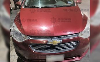 Automóvil relacionado con robo en Jalisco / Twitter: @SS_Edomex