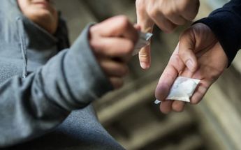 El año pasado se tuvo una media de 14.68 detenidos por narcomenudeo de manera diaria. | Archivo