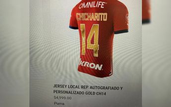 Fotografía tomada del precio de la camisa de Chicharito / Omar Rubio