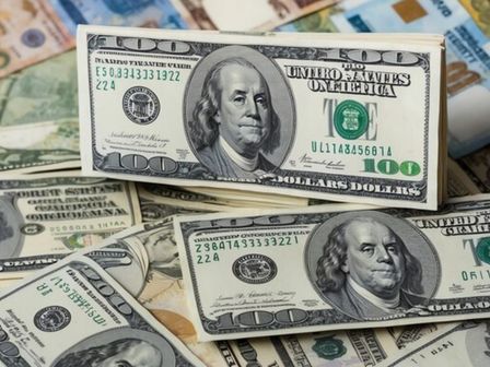 De acuerdo con los movimientos de los mercados, el peso va cambiando cada hora | Freepik