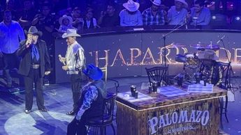 Los integrantes de El Palomazo Norteño durante el show en el Domo Care. | Tadeo Gómez