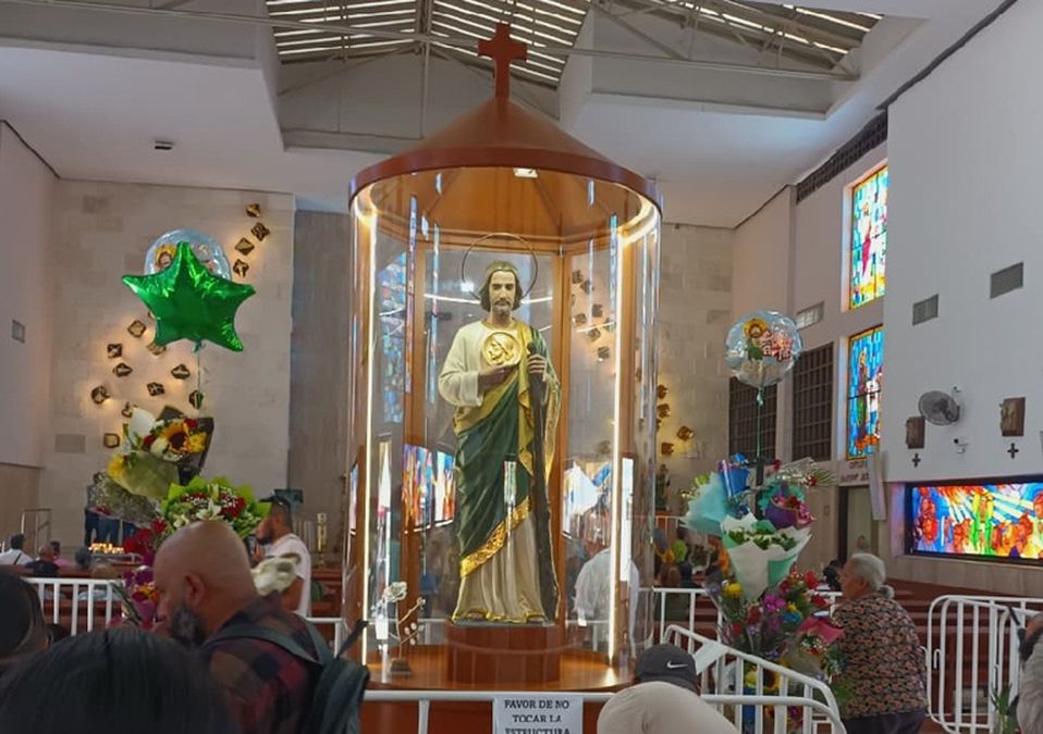 Las actividades en Monterrey incluyen misas, mañanitas con mariachi y visitas continuas hasta el 29 de octubre.| Lolita Lastra