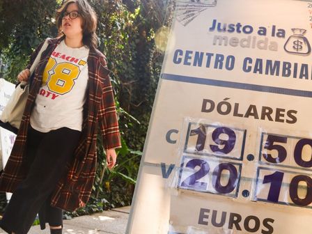 Los bancos operan hasta las 17:00 horas | Cuartoscuro