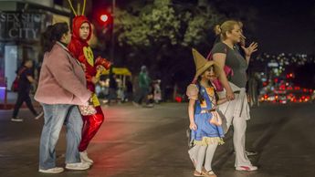 El 1 de noviembre es una de las fechas favoritas de los niños, pues salen a pedir dulces | Cuartoscuro