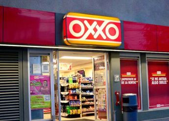 Aunque las tiendas Oxxo operan las 24 horas, la venta de alcohol no está disponible durante todo ese tiempo. | Reuters