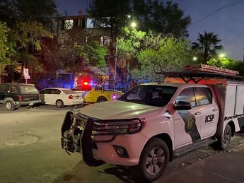 Los fétidos olores que salían del departamento número cuatro del Edificio siete, hicieron que los vecinos llamaran a las autoridades / Miranda Arias