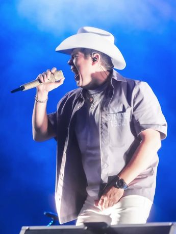 Remmy Valenzuela regresa a Guadalajara para llenar de emoción a sus seguidores, con un concierto repleto de sopresas | Remmy Valenzuela Instagram