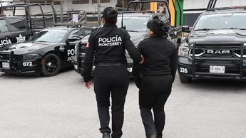 Las autoridades iniciaron las labores de enlace para localizar y contactar a los familiares de la mujer de Texas. | Especial