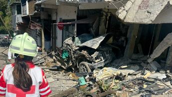 Personal de la Cruz Roja acudió al lugar del accidente en Valle de Bravo