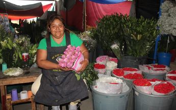 Comerciantes de Atlixco esperan una buena venta de flores por el Día de la Madre | Melanie Torres