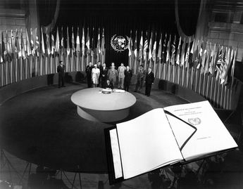 Egipto firma la Cartas de las Naciones Unidas en la Conferencia de San Francisco. | Foto: ONU