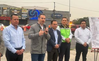 El alcalde Adrián de la Garza descartó que la medida sea una solución final al problema de movilidad en Monterrey. | Pedro Delgado