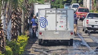 Personal del Instituto Jalisciense de Ciencias Forenses se hizo cargo del levantamiento del cadáver | Juan Carlos Munguía