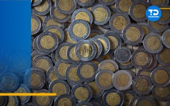 La moneda de un peso cuenta con diferentes características que la hacen única / Freepik.
