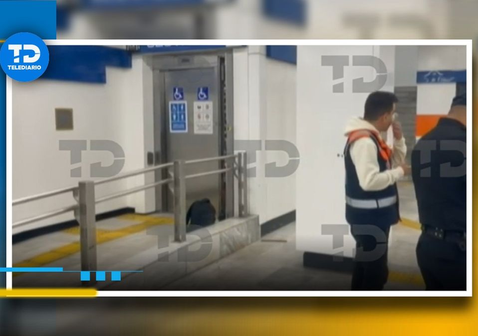 Luego de ser rescatada, la mujer fue atendida en la oficina del jefe de estación por una crisis nerviosa | Telediario