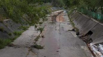 Identifican sustancias derramadas por Ternium en arroyo La Talaverna en NL; son altamente corrosivas